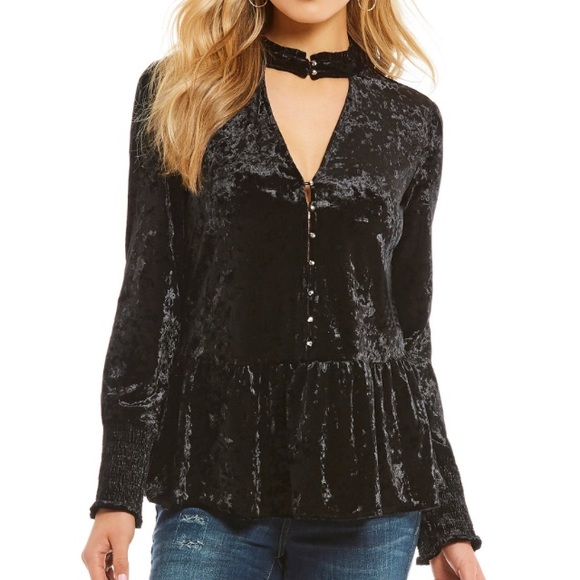 NWT William Rast Black Velvet Top - Picture 4 of 4